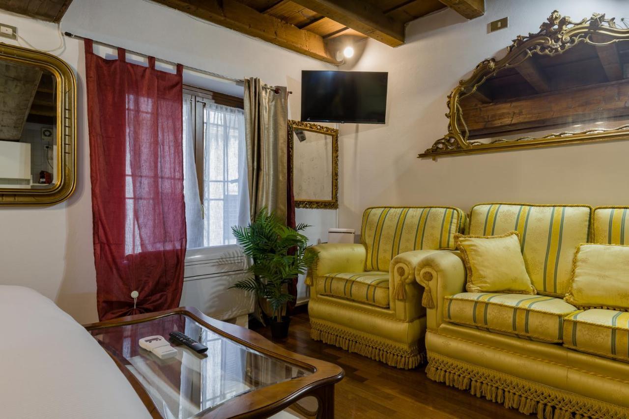 Leoncin D'Oro Apartment Verona Bagian luar foto