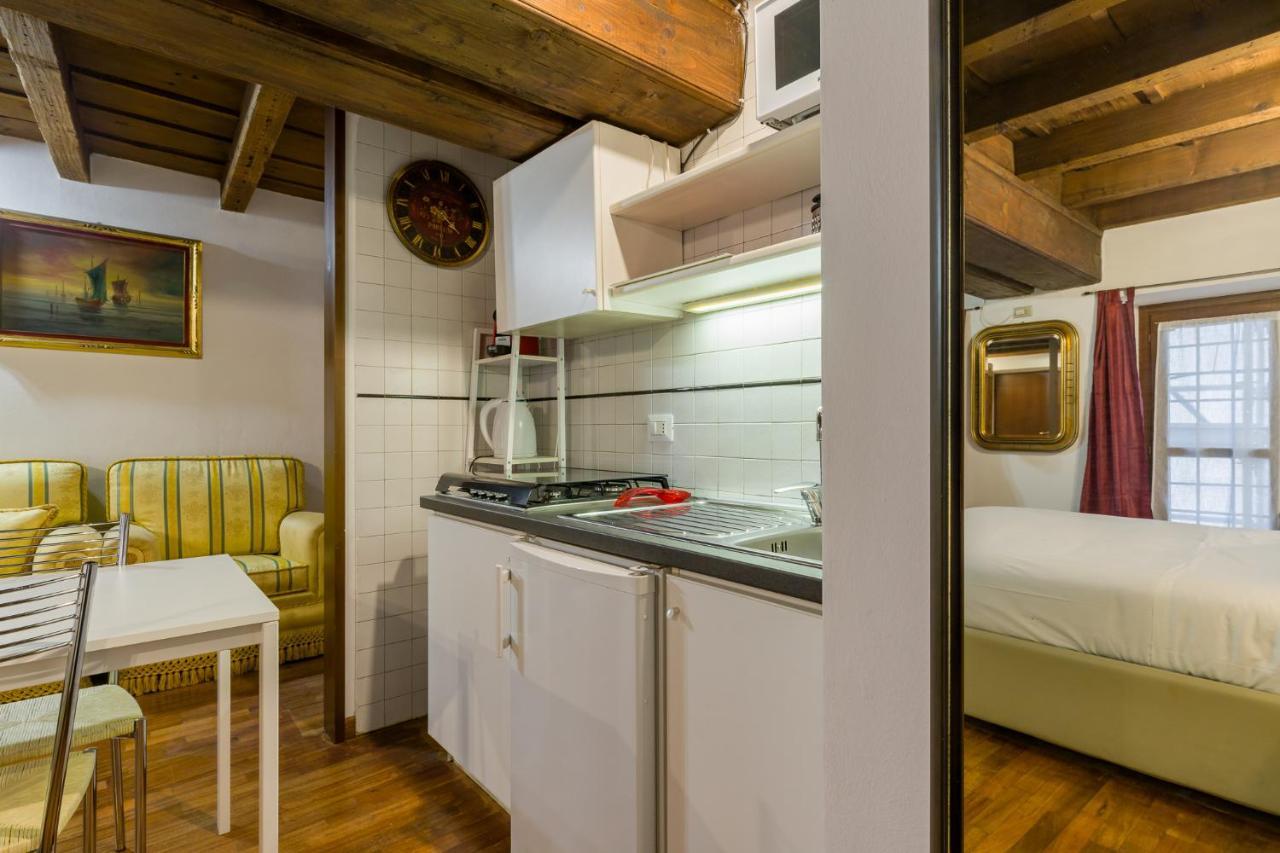 Leoncin D'Oro Apartment Verona Bagian luar foto